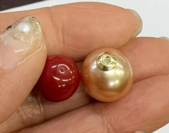 如图，这个珠子上面打孔外发加工，寻找打孔