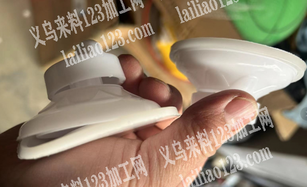寻找注塑源头工厂，如图，吸盘，工厂有做的