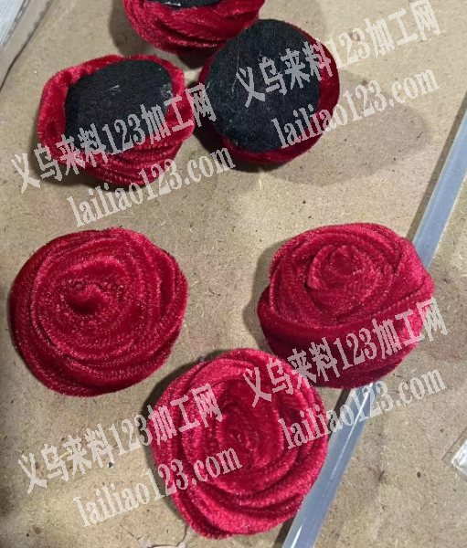 手卷玫瑰花粘胶订单，如图