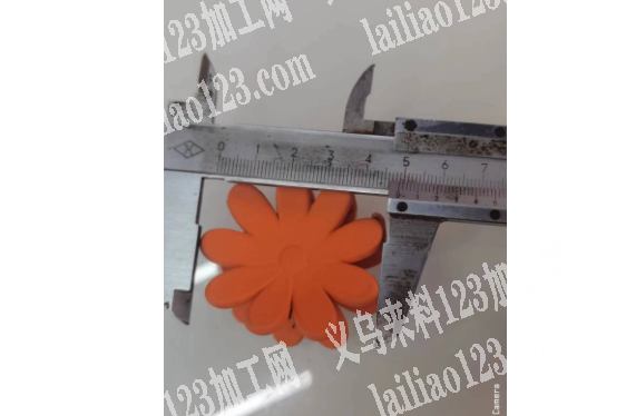 寻找注塑工厂，如图，有磨具的工厂联系我