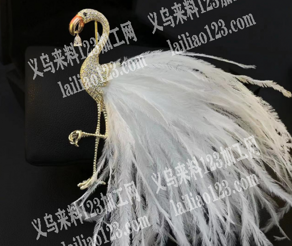 鸵鸟毛耳环订单上面点钻外发加工，如图，寻