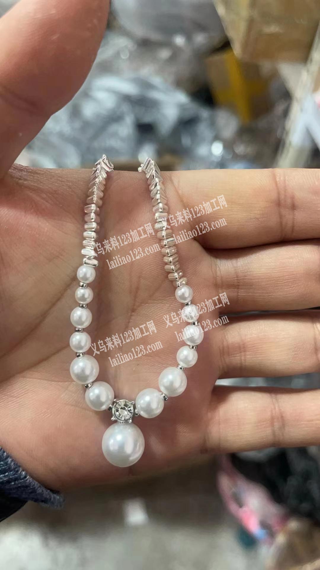 找做这款项链的源头工厂，要大量现货