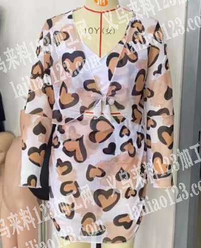 如图服装外发加工，大量泳衣外发，纯加工，