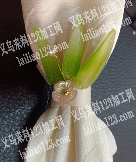 穿珠子扭铜丝绑花的手工活外发，如图，寻找