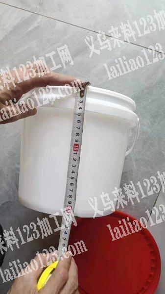 如图塑料桶有单，寻找厂家，如图，