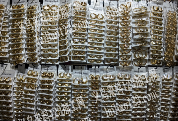 国际商贸城大量耳环订单，寻找专业做耳环耳