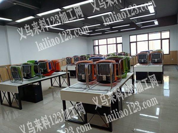 承接各类手工，玩具组装，电子插件，文具组