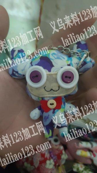 寻找这种卡通玩具挂件成品
