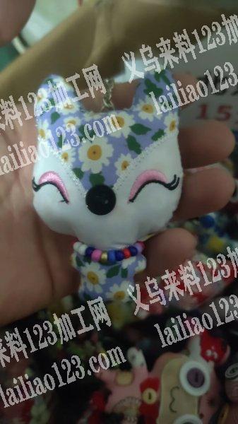 寻找这种卡通玩具挂件成品