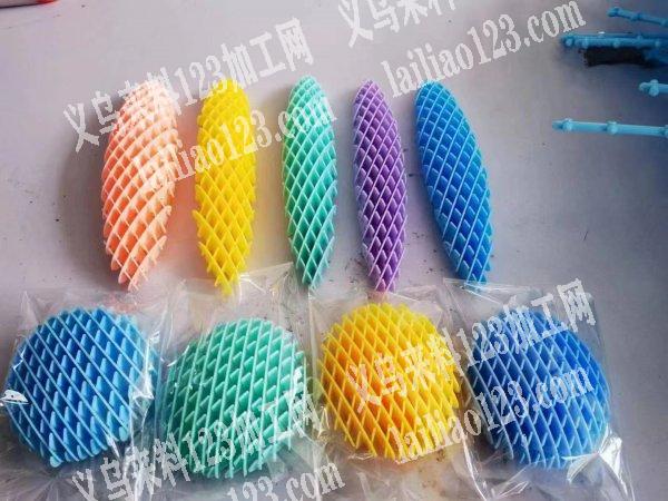 老板委托寻找，大量组装的手工活外发，如图
