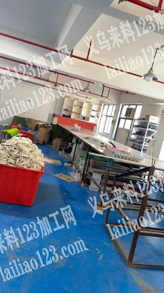 本厂专业生产加工箱包、补习袋、购物袋、折