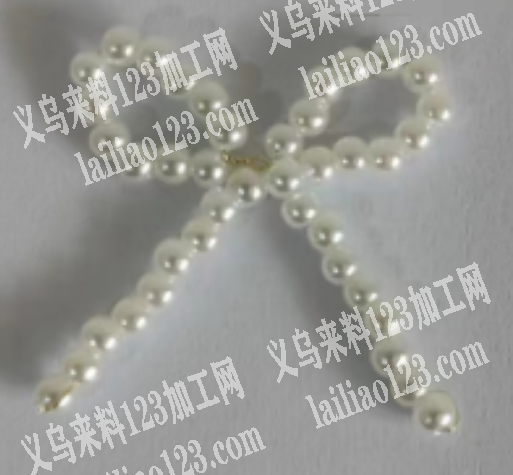 《发外地，如图，手工活》穿米珠做成蝴蝶结