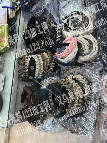 布艺发箍的手工活外发加工，如图