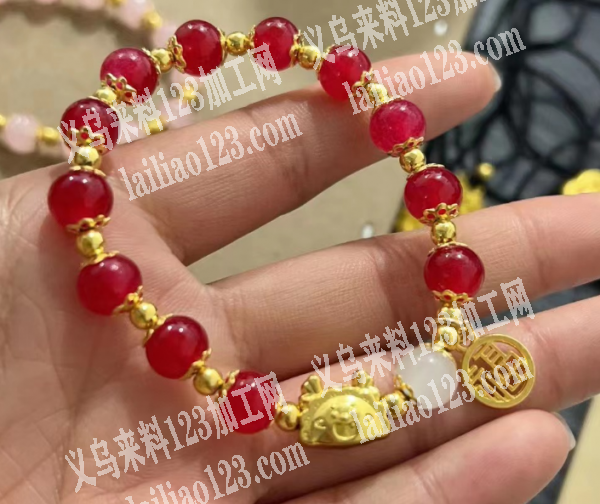 穿珠子手工活，寻找手链穿珠子的手工活加工