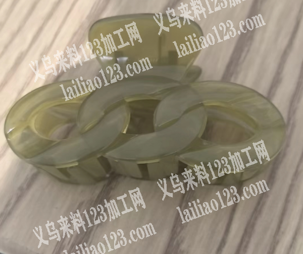 帮客户寻找：注塑的抓夹有订单，寻找厂家，