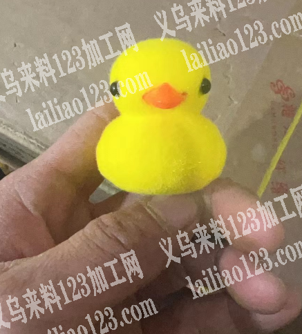大量组装小鸭子手工活外发加工，如图，寻找