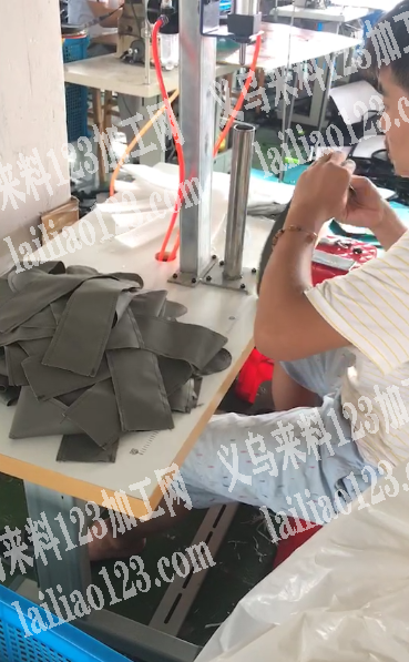 谁家有这种机器翻背带放棉的。有的联系我，