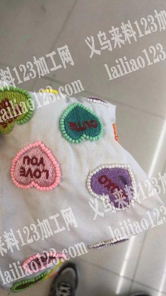 串米珠+手缝的手工活外发加工，如图头饰上