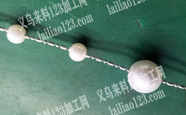 粘定位珠手工活外发加工，如图，寻找会做的
