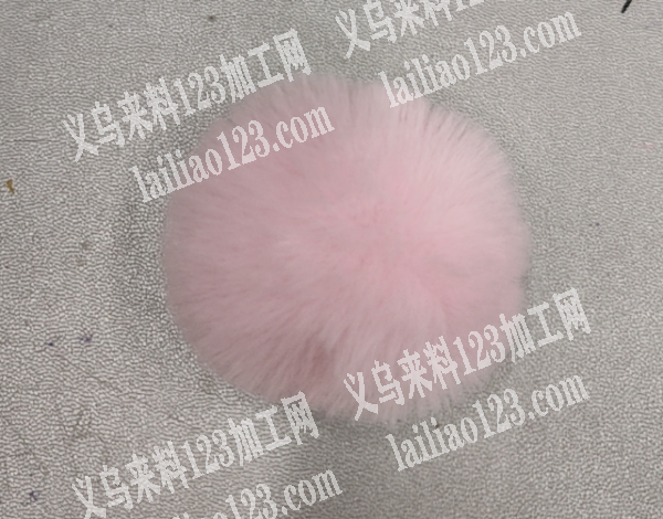 手缝毛球的手工活外发加工，寻找手缝的加工