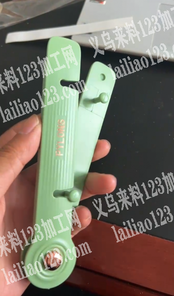 寻找有如图注塑磨具的注塑工厂，要有模具的