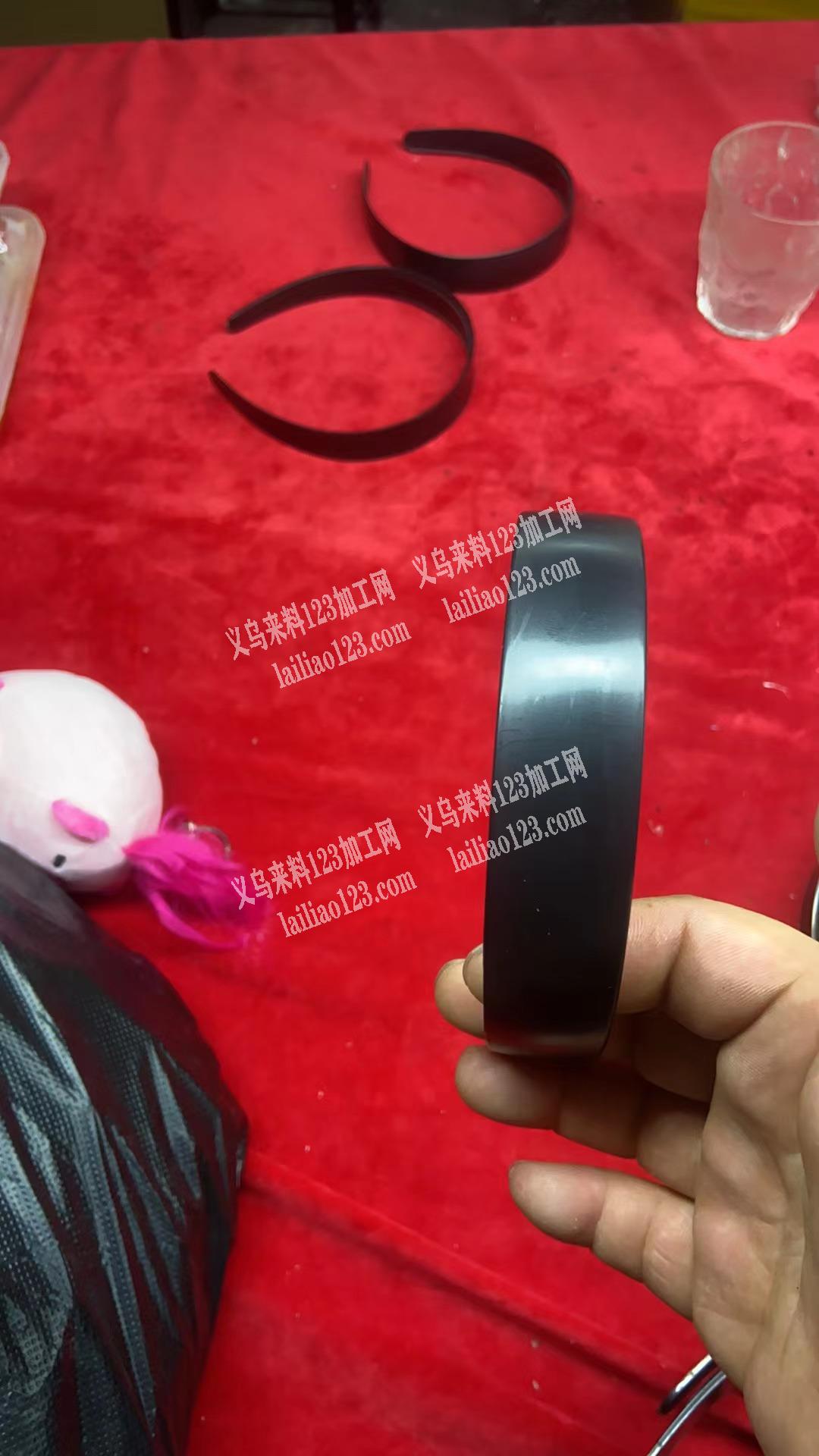 大量塑料注塑的头箍订单，寻找注塑的工厂，