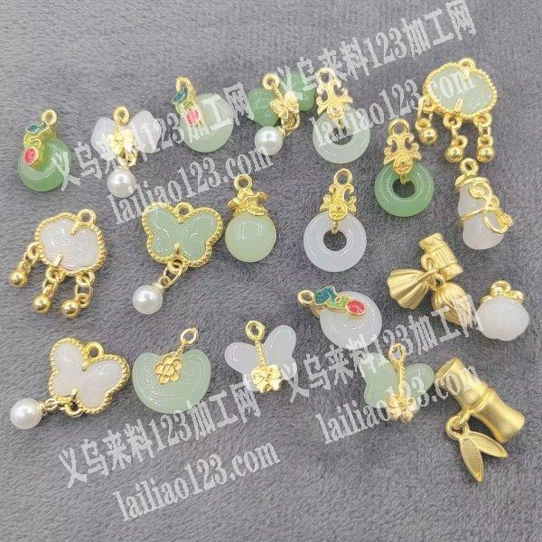粘配件的手工活外发加工，如图，寻找粘胶的