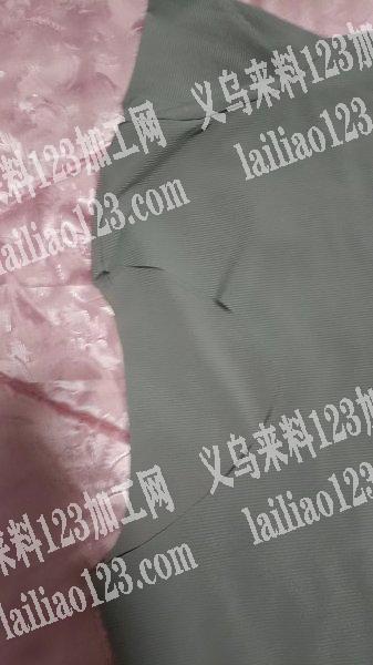 如图套装服装外发加工，有做套装加工厂吗？