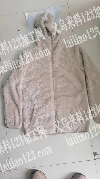 外贸10万北级绒外套外发加工，如图，毛绒