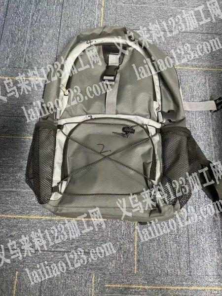 《发外地》如图背包外发加工，寻找箱包加工