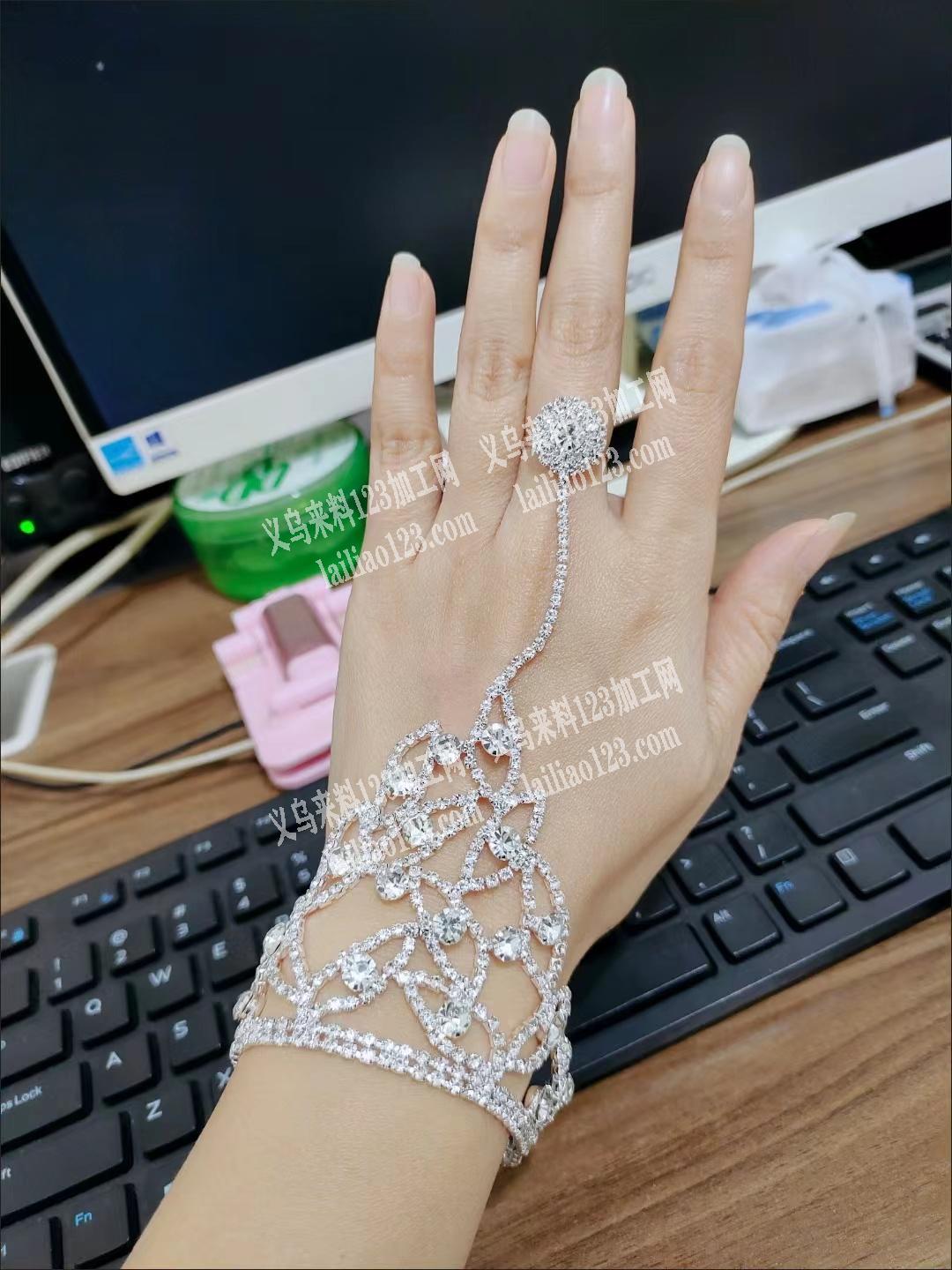 爪链成品手链订单，寻找现货工厂，有的联系