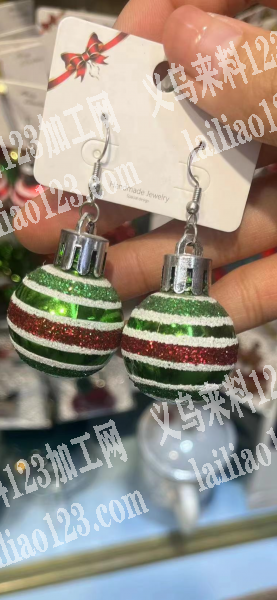 耳环手工活外发，如图，耳环上面贴金线的手