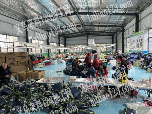 长期承接箱包加工有三四十车工保质保量