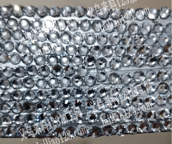 烫钻贴钻外发加工，如图，寻找加工厂，要商