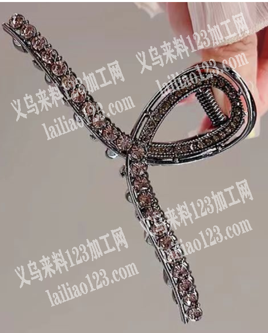 需要有模具的压铸工厂，请联系详谈