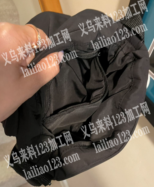 如图羽绒尼龙小手提包订单，寻找会做这个包