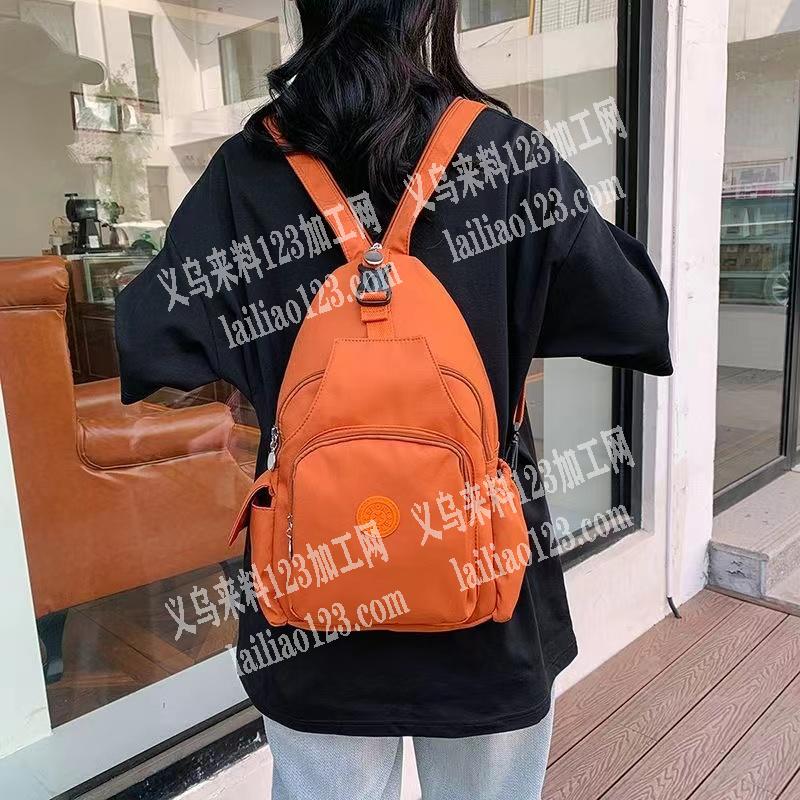 斜挎包订单外发，寻找箱包工厂，如图这个我