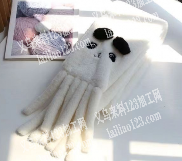 常年大量毛绒围巾外发加工。长期有货，发东
