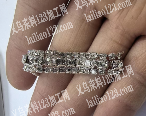 铜材质，荣饰品订单，附图片，寻找厂家。有