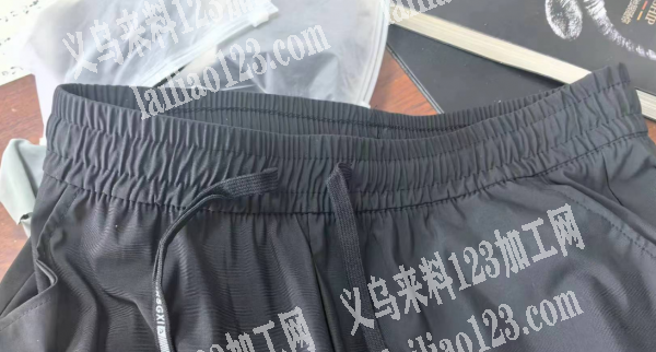 苏溪400000裤子外发加工，如图，速干