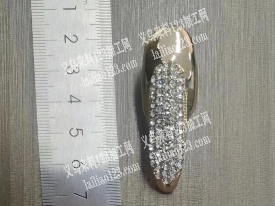 外贸公司采购这款合金点钻戒指，上期要货，