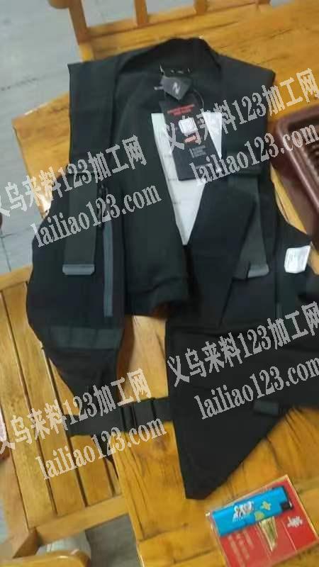 找服装加工厂，数量5000，详谈微信详谈