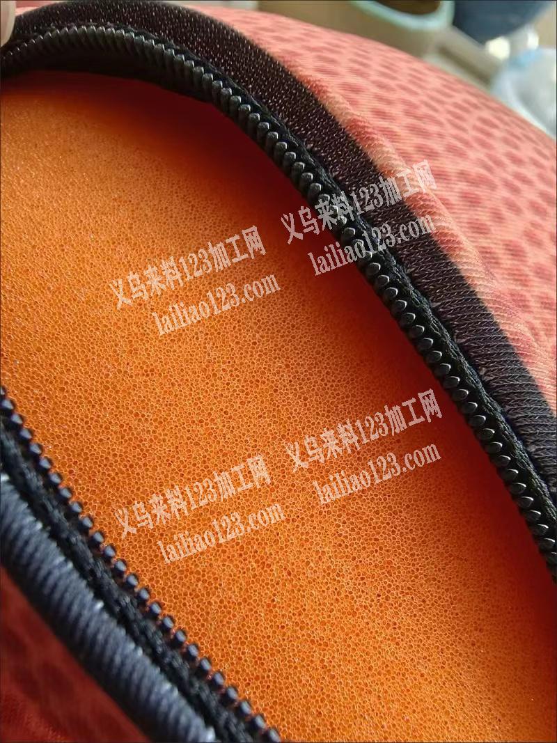 如图，篮球布套，套子，布罩，静音布套，谁