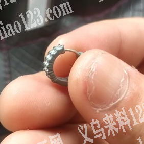 寻找合金耳扣毛胚工厂，如图，寻找厂家，请