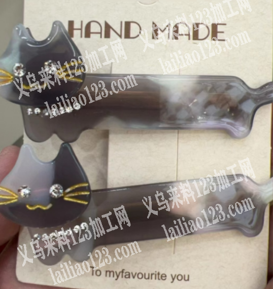 粘底夹，粘配件，粘钻+包装的手工活，如图