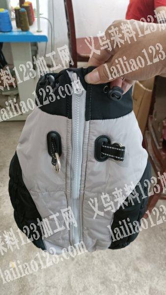 如图狗衣服外发找工厂，长期合作，能做这活的厂家可以联系