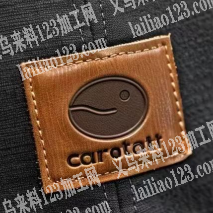 大量帽子的皮标订单，如图，寻找专业做皮标