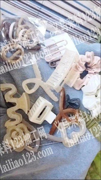 大量头饰套装订单，寻找厂家，如图，抓夹发