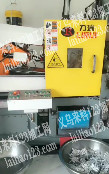 转让压铸厂，一台50吨的出厂两年的新机器