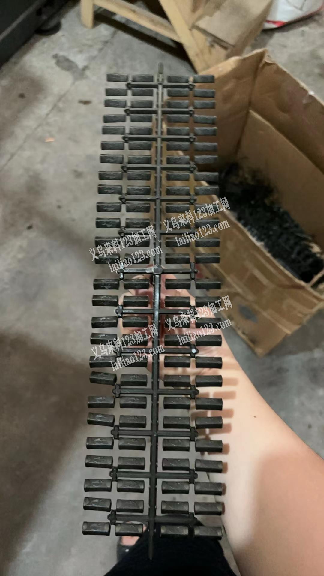 老板委托寻找：《大量电镀外发，塑料工艺品